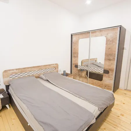 Aleks Sunrise -top Center ,sea Garden Apartment Burgas City
