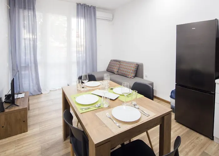 Apartment Aleks Sunrise -top Center ,sea Garden